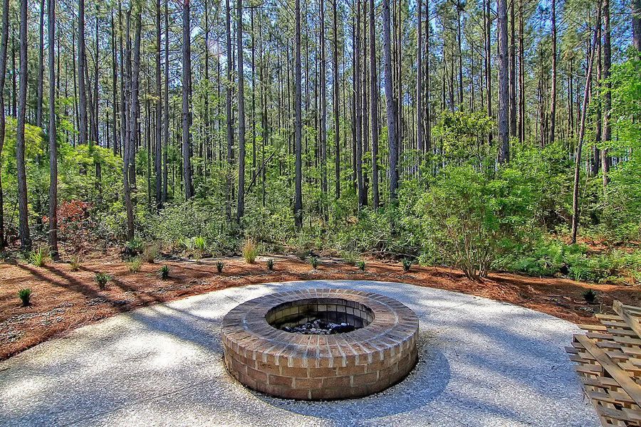 Image 24 of a home in Lochton.