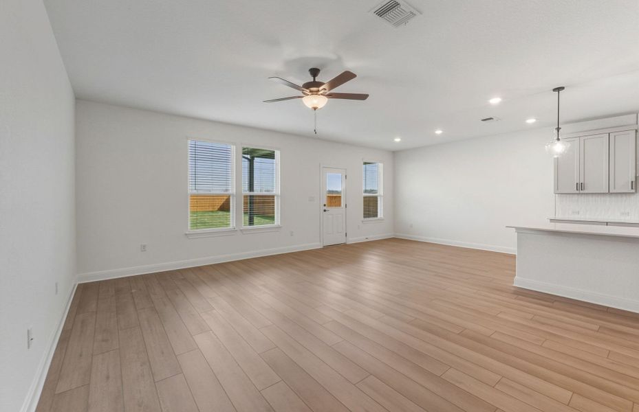 Spacious, unfurnished interior of a new home in Lagos, Manor (Image 42).