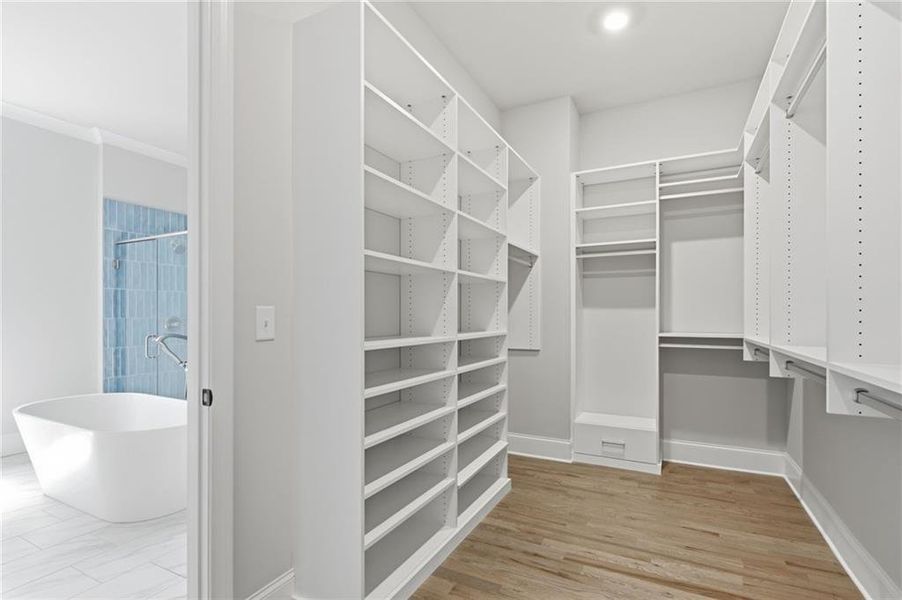 Image 47 of a home in .