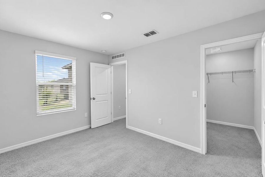 Spacious, unfurnished interior of a new home in Westview Community Group Page, Kissimmee (Image 26).