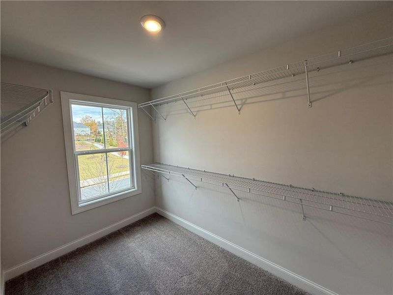 Spacious, unfurnished interior of a new home in , Marietta (Image 19).