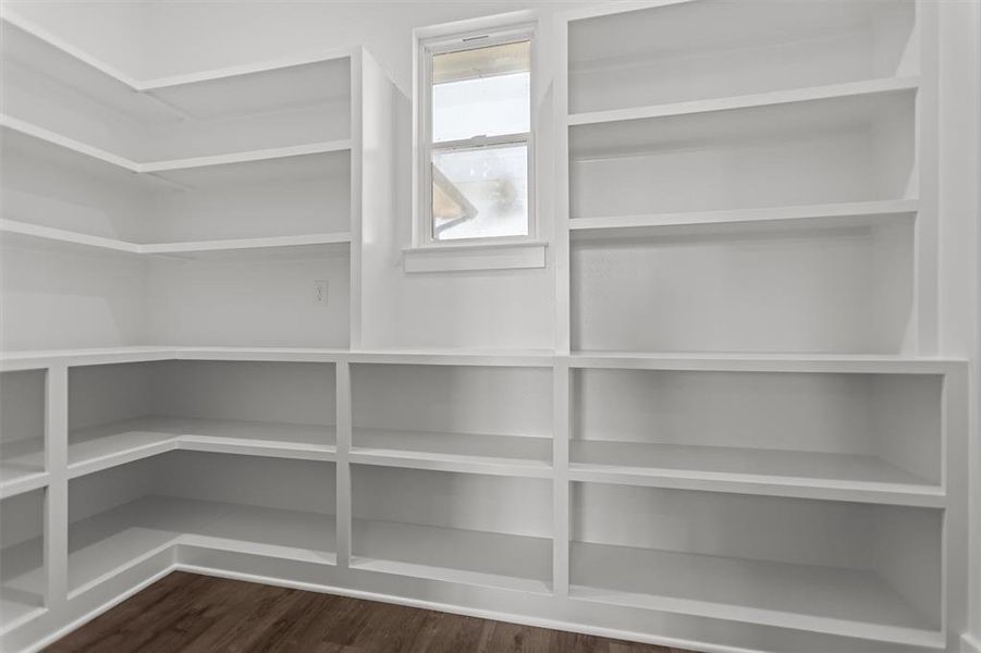 Image 37 of a home in .