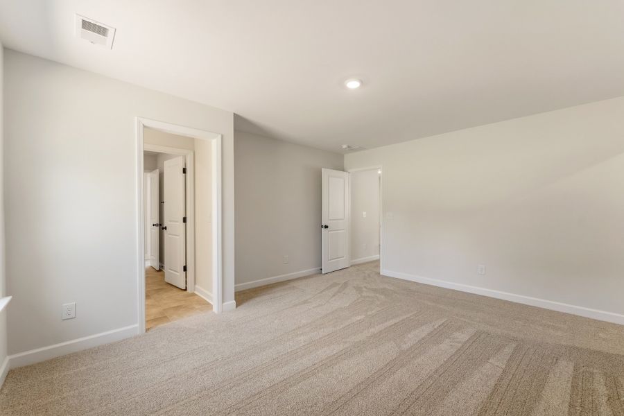 Spacious, unfurnished interior of a new home in Timberland Grove, Anderson (Image 55). Spacious, unfurnished interior of a new home in Timberland Grove, Anderson (Image 55).