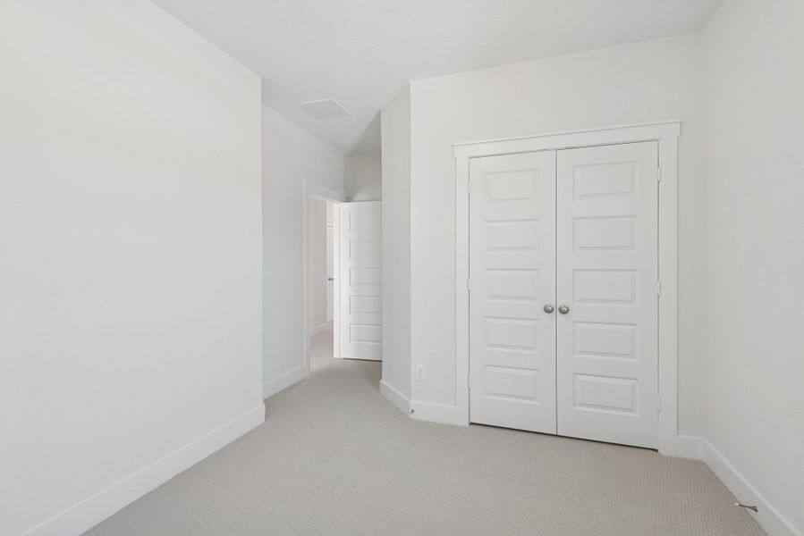 Spacious, unfurnished interior of a new home in , Katy (Image 26).