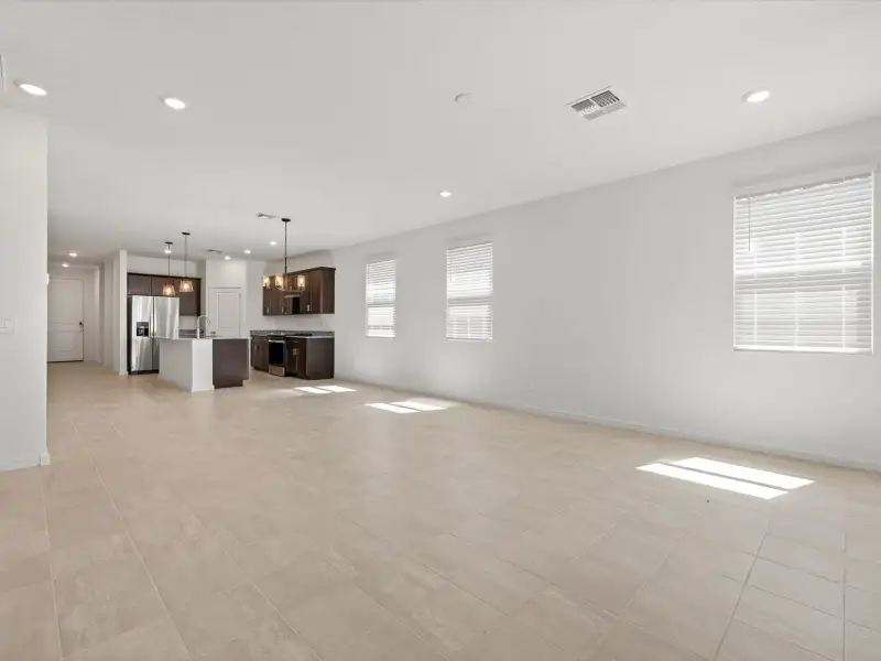 Spacious, unfurnished interior of a new home in Allure Vista Estate Series, Buckeye (Image 8).