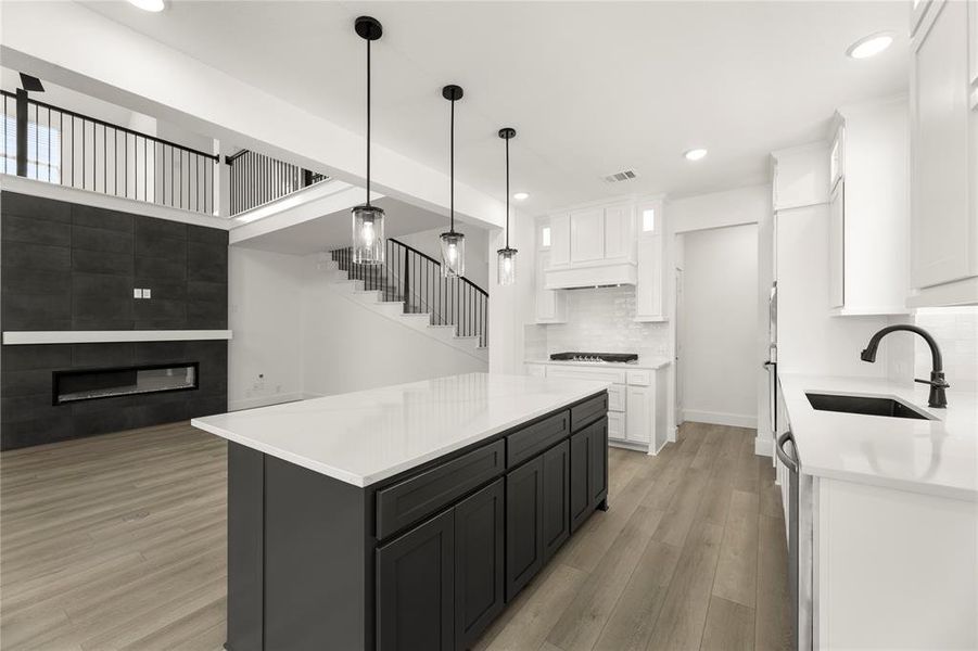 17. 9084 Eureka - Kitchen (3)