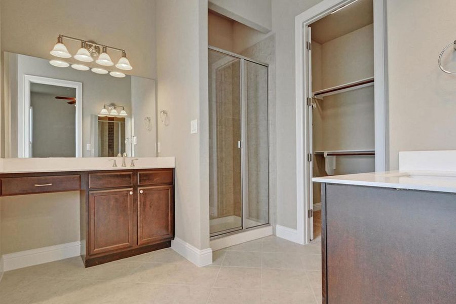 Representative furnished interior of a home built from the Oaks 1793 by Brohn Homes in Oaks at San Gabriel, Georgetown (Image 9).