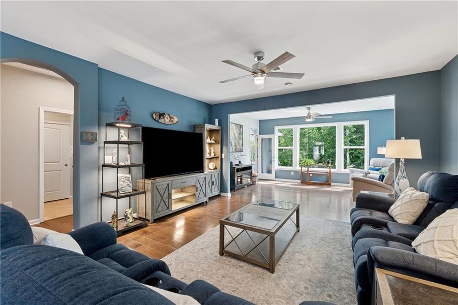 Furnished interior view inside a new home in Poplar Place, Dallas (Image 33).
