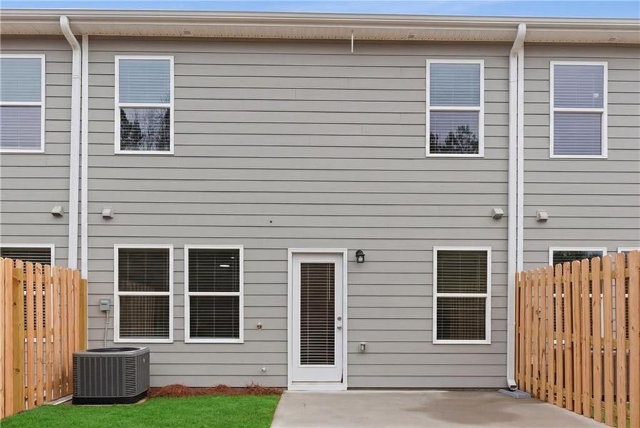 Exterior details and patio area of a home in Moss Creek, Hogansville (Image 4).