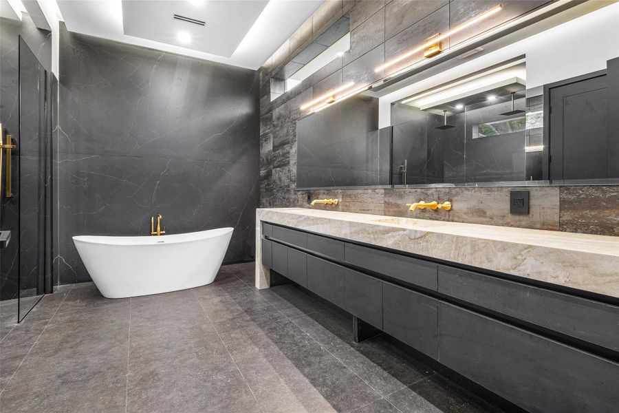 Furnished interior view inside a new home in , Parkland (Image 43).