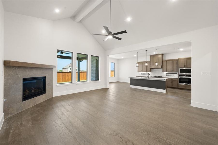 343 Fireblade- Living Room-1