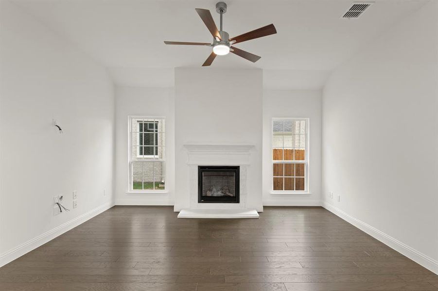 05. 12710 Meadow Glen - Family 05. 12710 Meadow Glen - Family