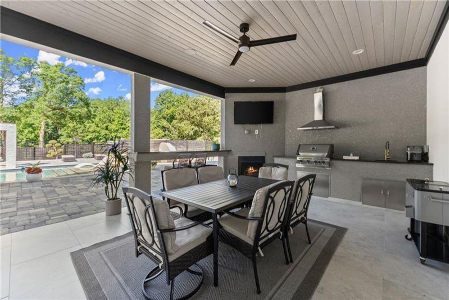 Exterior details and patio area of a home in , Lawrenceville (Image 35).