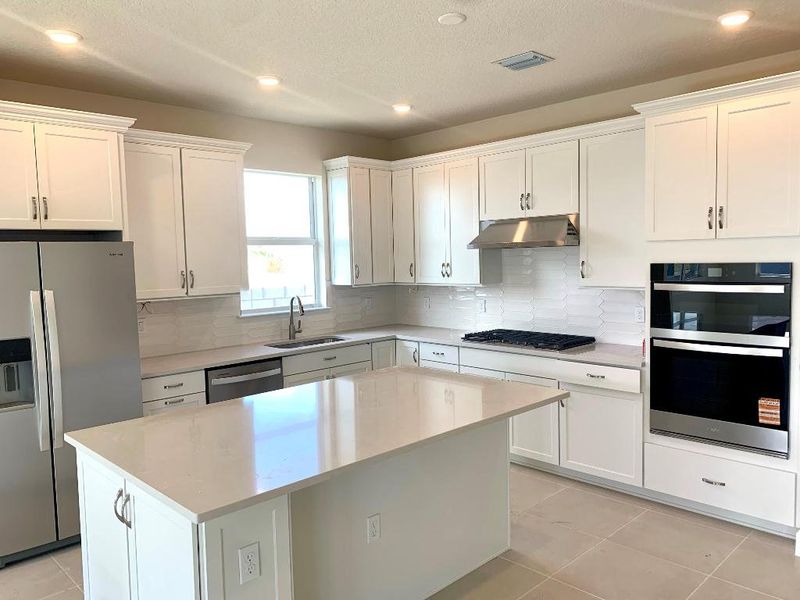 895 Kitchen progress