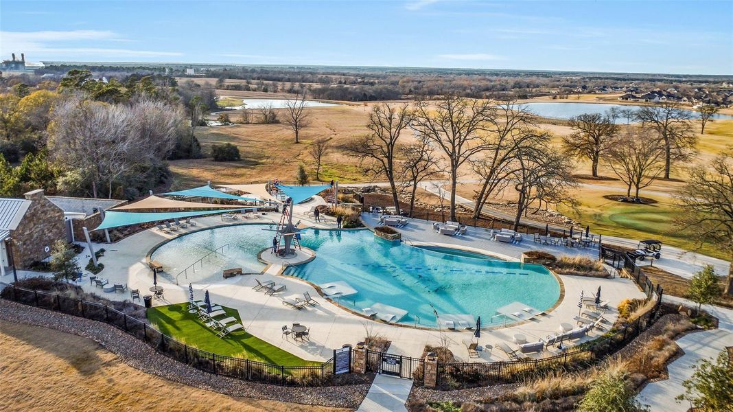 Community amenities in Chambers Creek, Willis (Image 35).