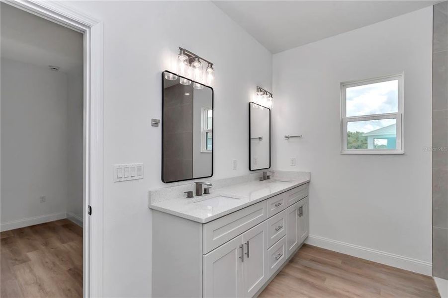 Furnished interior view inside a new home in , Ocala (Image 10).