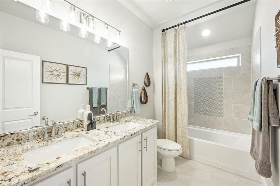 Furnished interior view inside a new home in Ridgepoint, Midlothian (Image 36).