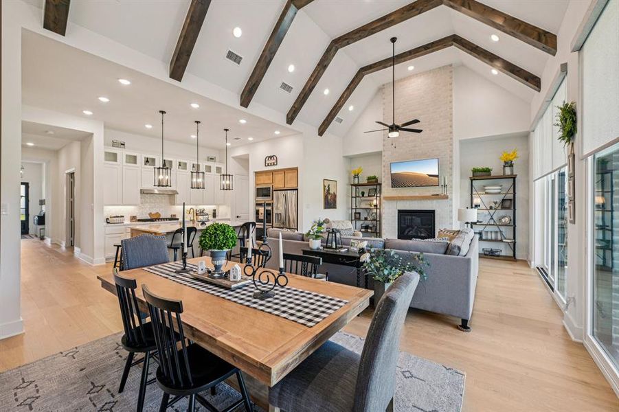 Community amenities in Ridge Crossing, Waxahachie (Image 37).