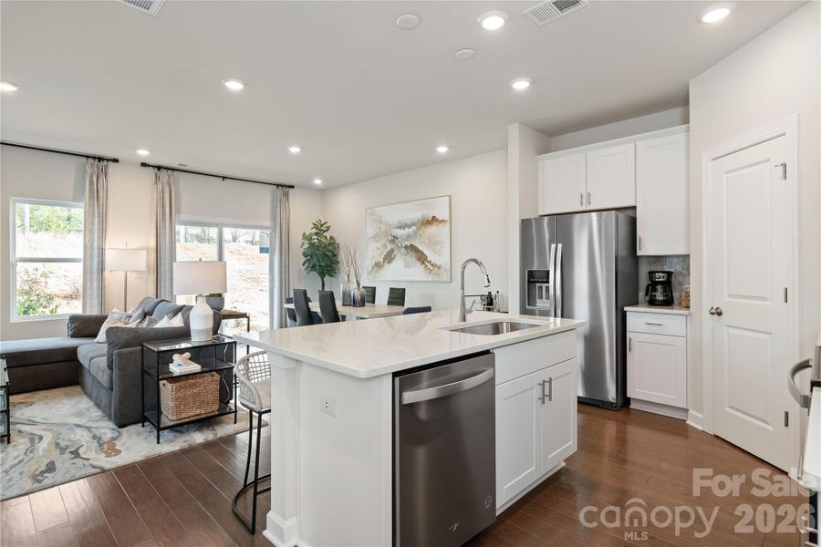 Photo is not of the actual home, but is an inspirational photo of builder’s model home and may depict options, furnishings, and/or decorator features that are not included Photo is not of the actual home, but is an inspirational photo of builder’s model home and may depict options, furnishings, and/or decorator features that are not included