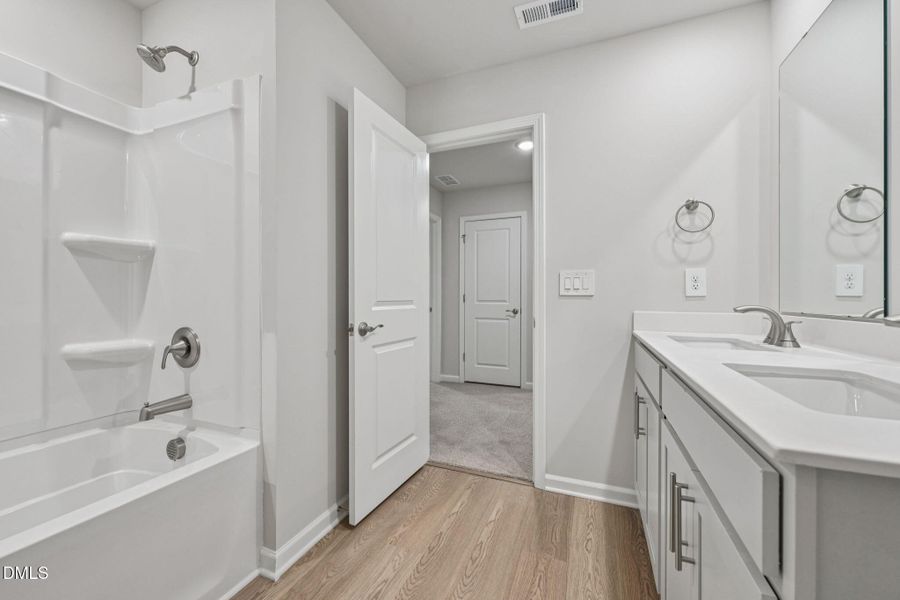 41-web-or-mls-Raleigh - River Glen - 719