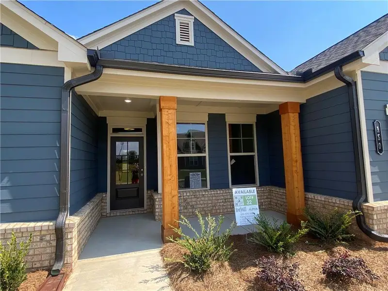 Exterior details and patio area of a home in , Jefferson (Image 4).