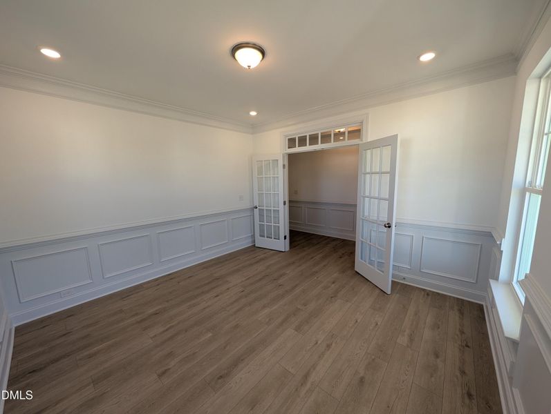 PXL_20251219_180623332