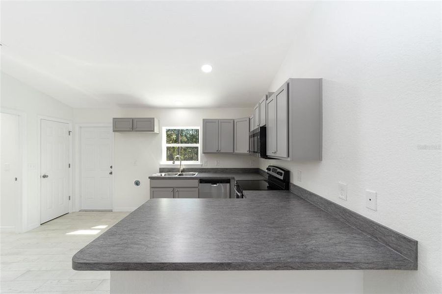 Spacious, unfurnished interior of a new home in , Dunnellon (Image 35). Spacious, unfurnished interior of a new home in , Dunnellon (Image 35).