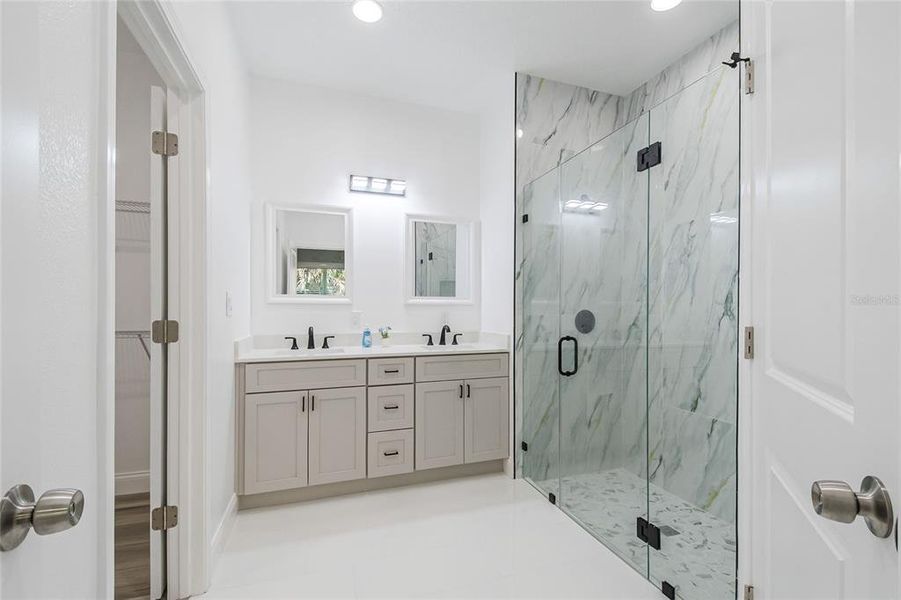 Furnished interior view inside a new home in , Daytona Beach (Image 9).