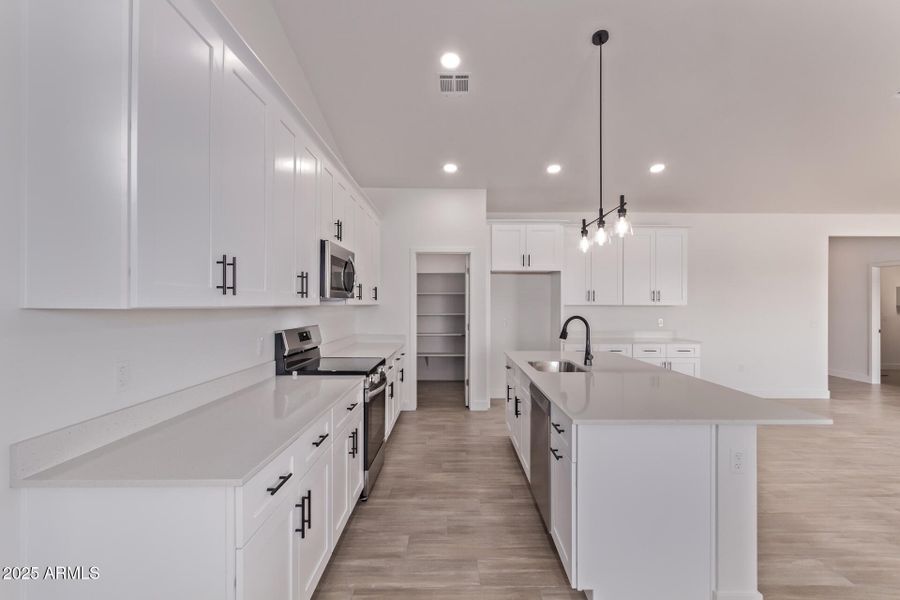 17 Sandstone Mountain