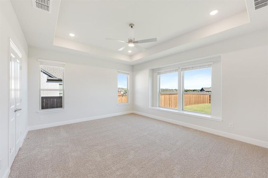 Spacious, unfurnished interior of a new home in Terracina, Rockwall (Image 34). Spacious, unfurnished interior of a new home in Terracina, Rockwall (Image 34).