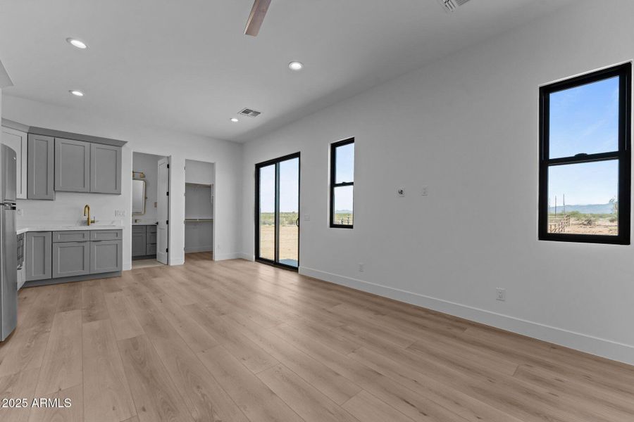 29-web-or-mls-DSC08037 29-web-or-mls-DSC08037