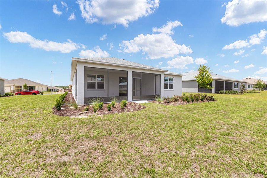 Exterior details and patio area of a home in , Ocala (Image 20).