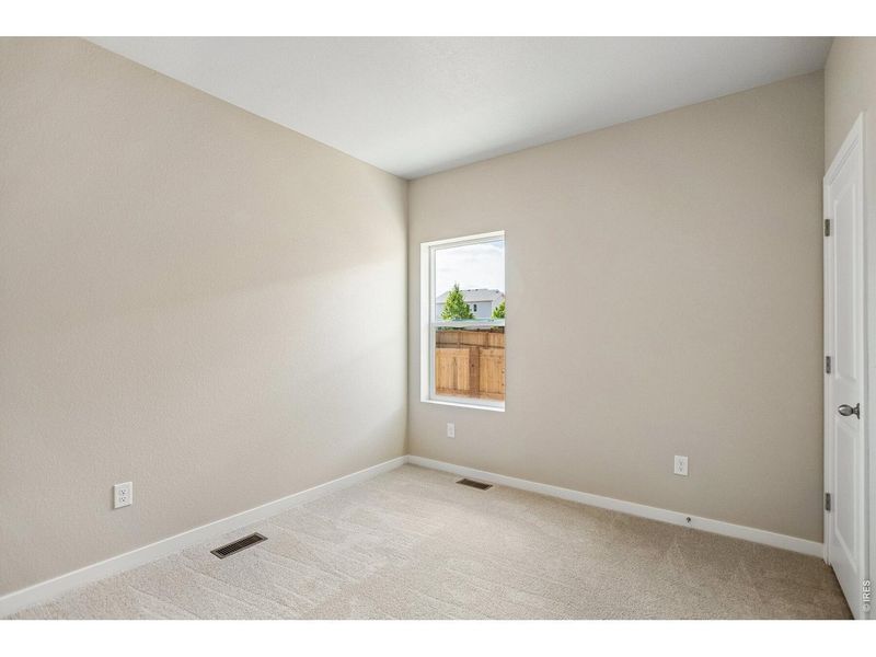 Spacious, unfurnished interior of a new home in Hidden Valley Farm, Severance (Image 11).