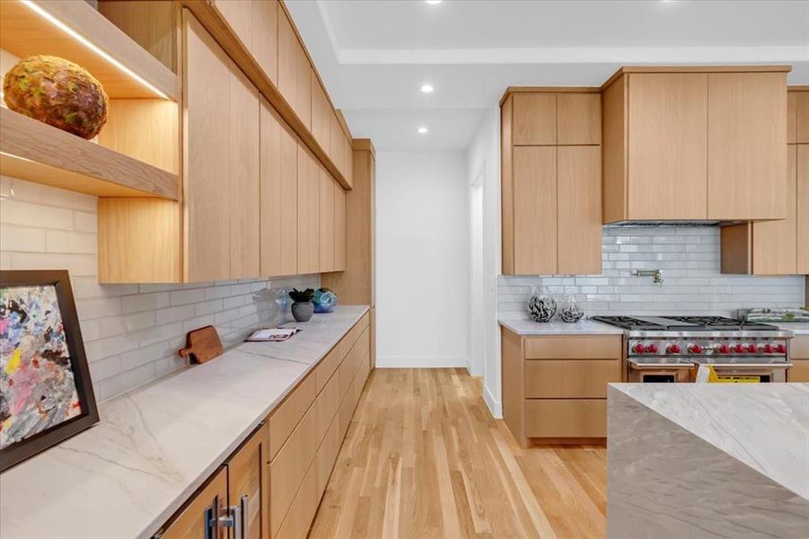 Furnished interior view inside a new home in , Dallas (Image 10).