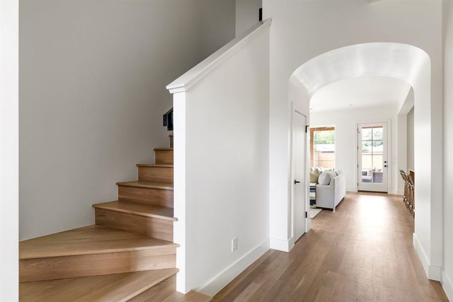 Spacious, unfurnished interior of a new home in , Dallas (Image 23). Spacious, unfurnished interior of a new home in , Dallas (Image 23).