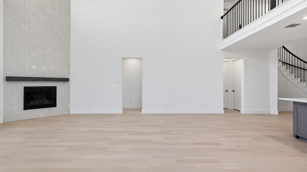 Spacious, unfurnished interior of a new home in Trinity Falls, McKinney (Image 14). Spacious, unfurnished interior of a new home in Trinity Falls, McKinney (Image 14).