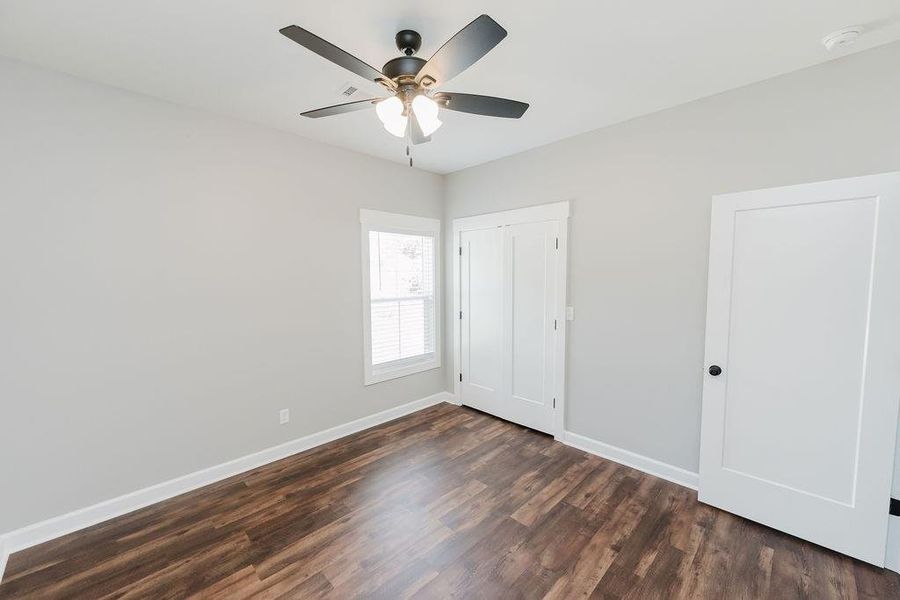 Spacious, unfurnished interior of a new home in , Sylvester (Image 13).