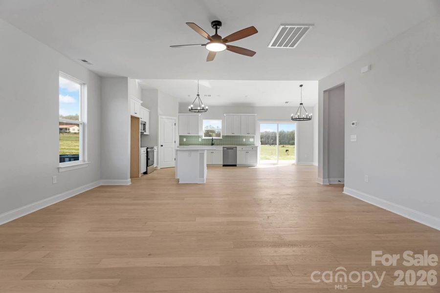 Spacious, unfurnished interior of a new home in , Lincolnton (Image 11).