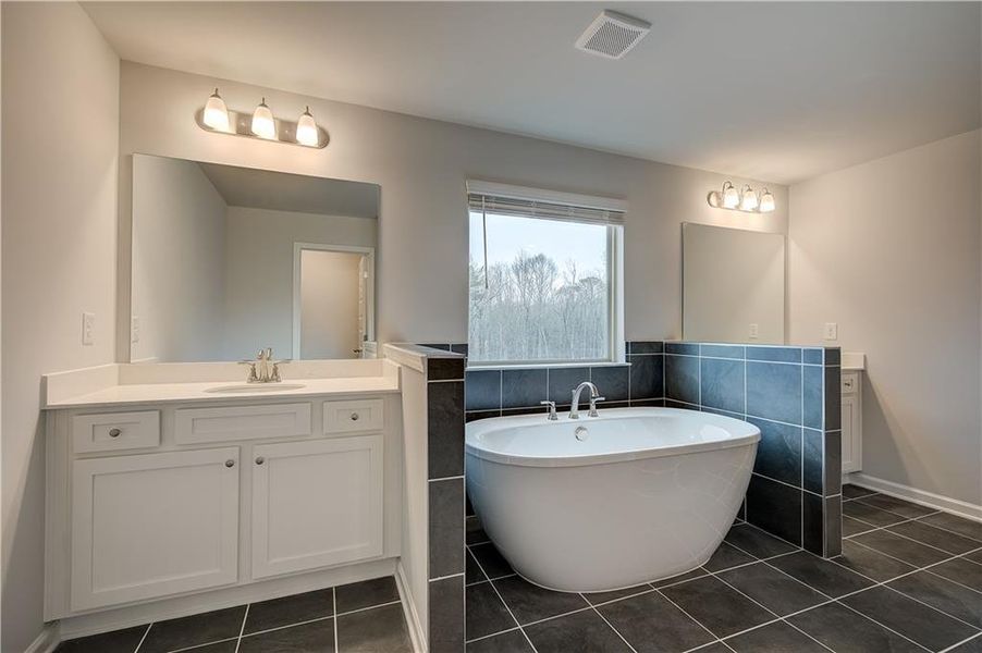 Furnished interior view inside a new home in Trinity Park, McDonough (Image 8). Furnished interior view inside a new home in Trinity Park, McDonough (Image 8).