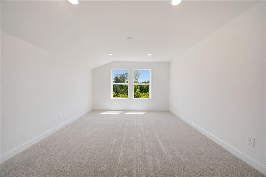 Spacious, unfurnished interior of a new home in Echols Farm, Hiram (Image 19).