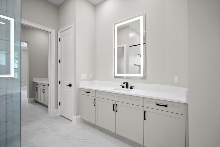 Master Bath | 107 SE Via Verona | Stella