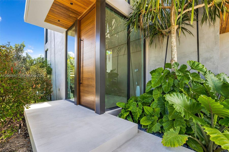 Exterior details and patio area of a home in , Miami Beach (Image 27).
