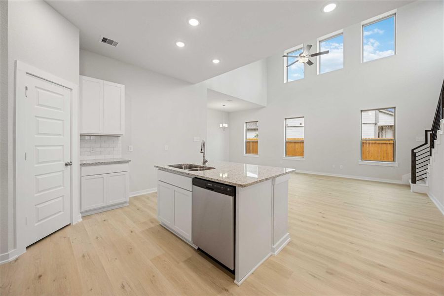 Furnished interior view inside a new home in Granger Pines, Conroe (Image 8). Furnished interior view inside a new home in Granger Pines, Conroe (Image 8).