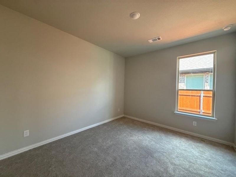 Spacious, unfurnished interior of a new home in Morningstar, Aledo (Image 6).