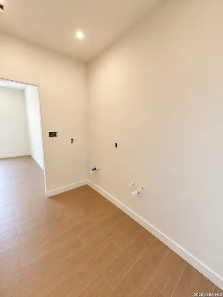 Spacious, unfurnished interior of a new home in , Eagle Pass (Image 4). Spacious, unfurnished interior of a new home in , Eagle Pass (Image 4).