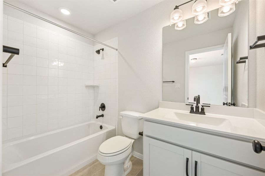 Furnished interior view inside a new home in Patterson Ranch, Georgetown (Image 12).