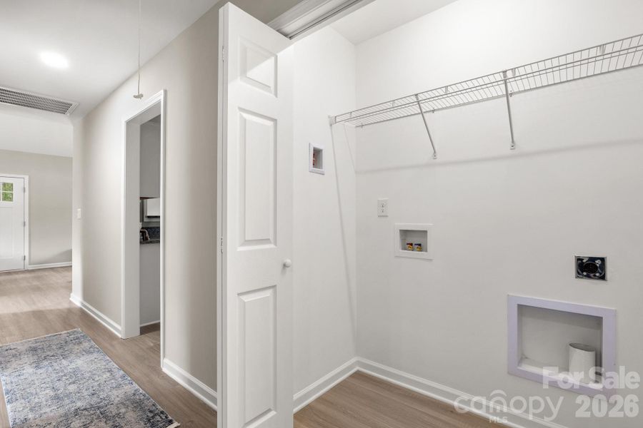 Spacious, unfurnished interior of a new home in , York (Image 19).