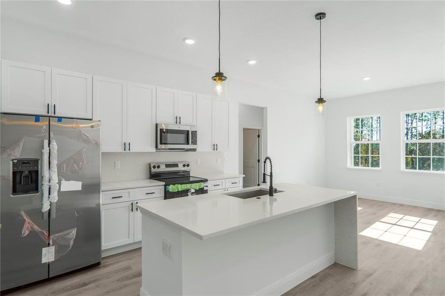 Furnished interior view inside a new home in , Dunnellon (Image 14).
