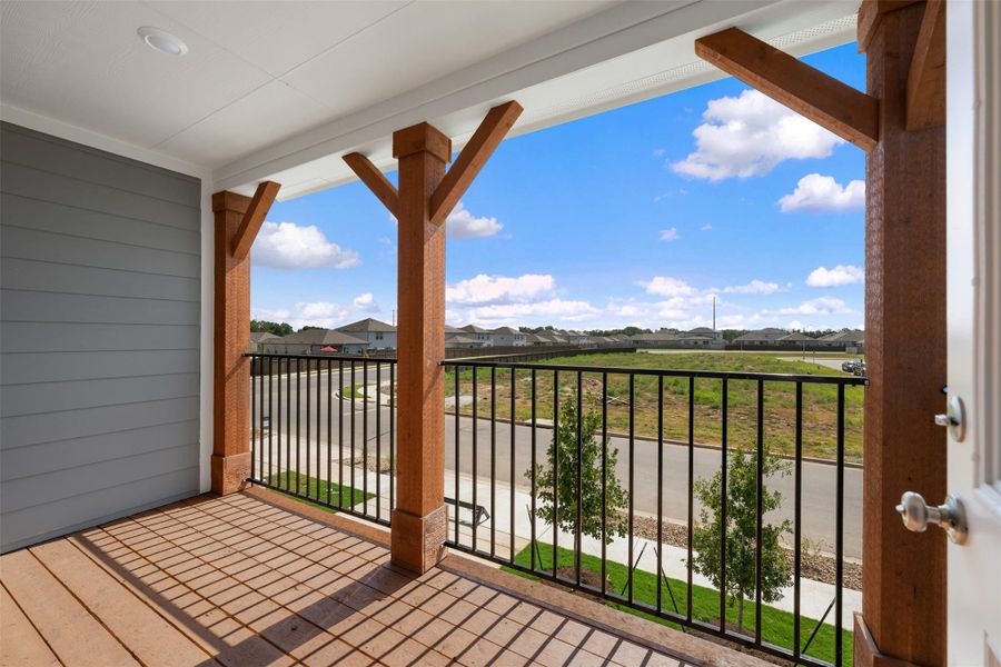 Exterior details and patio area of a home in Rolling Glen, Hutto (Image 22).