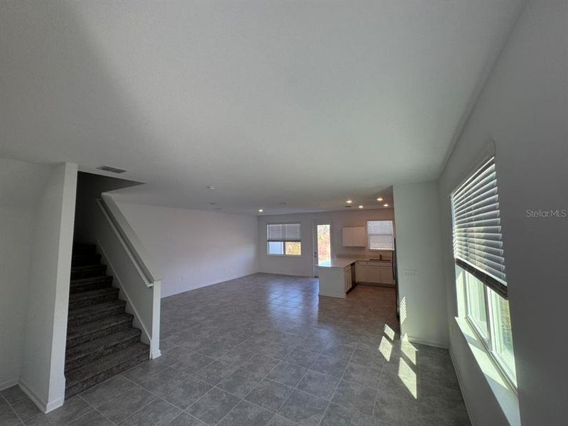 Spacious, unfurnished interior of a new home in , Davenport (Image 10).